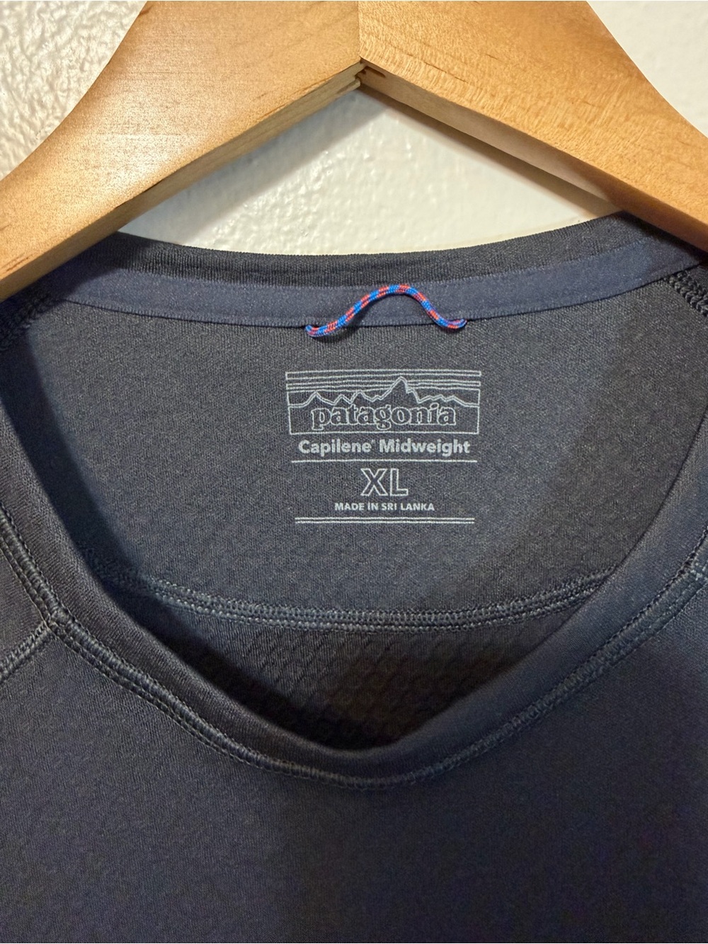 Patagonia Capilene Midweight Men’s Gray Raglan Crew Tagless Logo Tee XL